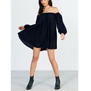 Faithful the Brand Off-The-Shoulder Mini Dress (Small) - Navy/Black